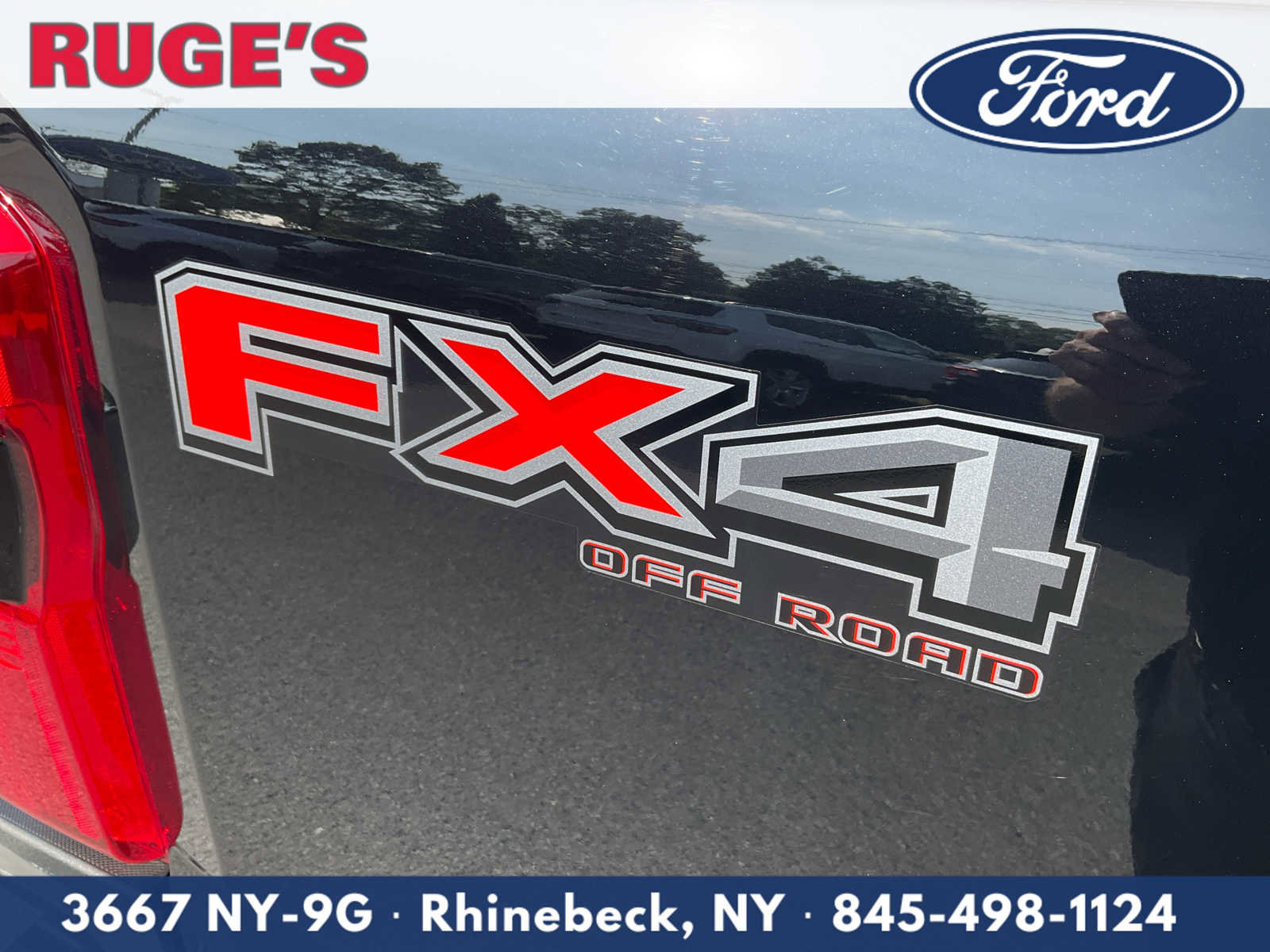 Used 2025 Ford F350 Lariat w/ Lariat Ultimate Package AWD/4WD image 14