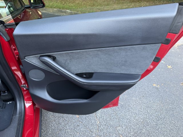 Used 2020 Tesla Model Y Long Range AWD/4WD image 25