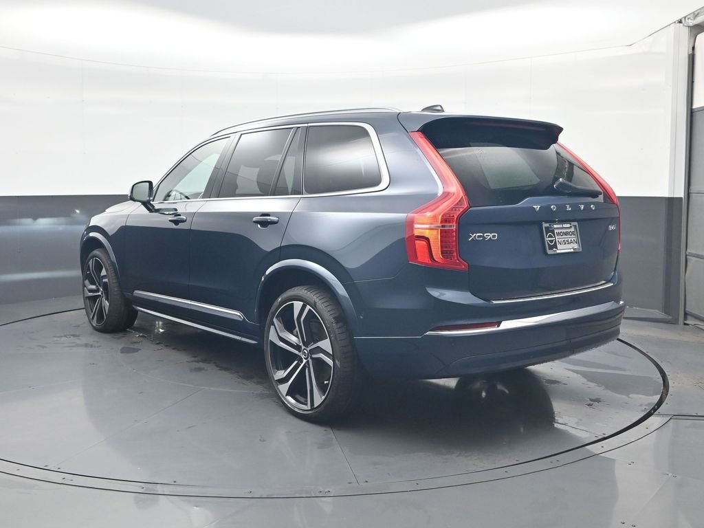 Used 2024 Volvo XC90 B6 Ultimate w/ Lounge Package image 5