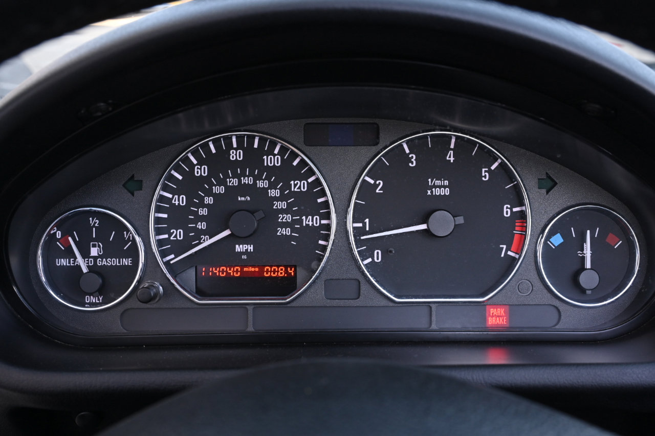 Used 2000 BMW Z3 2.5i image 28