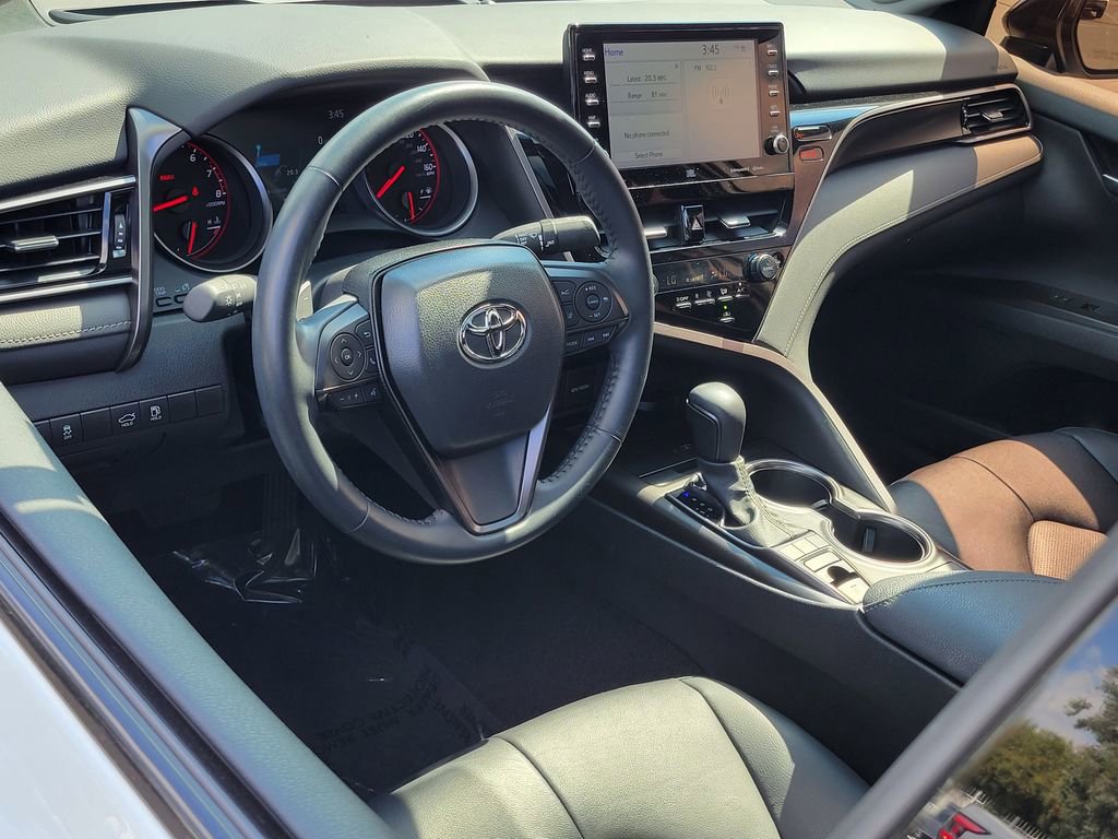 Used 2024 Toyota Camry XSE FWD image 5