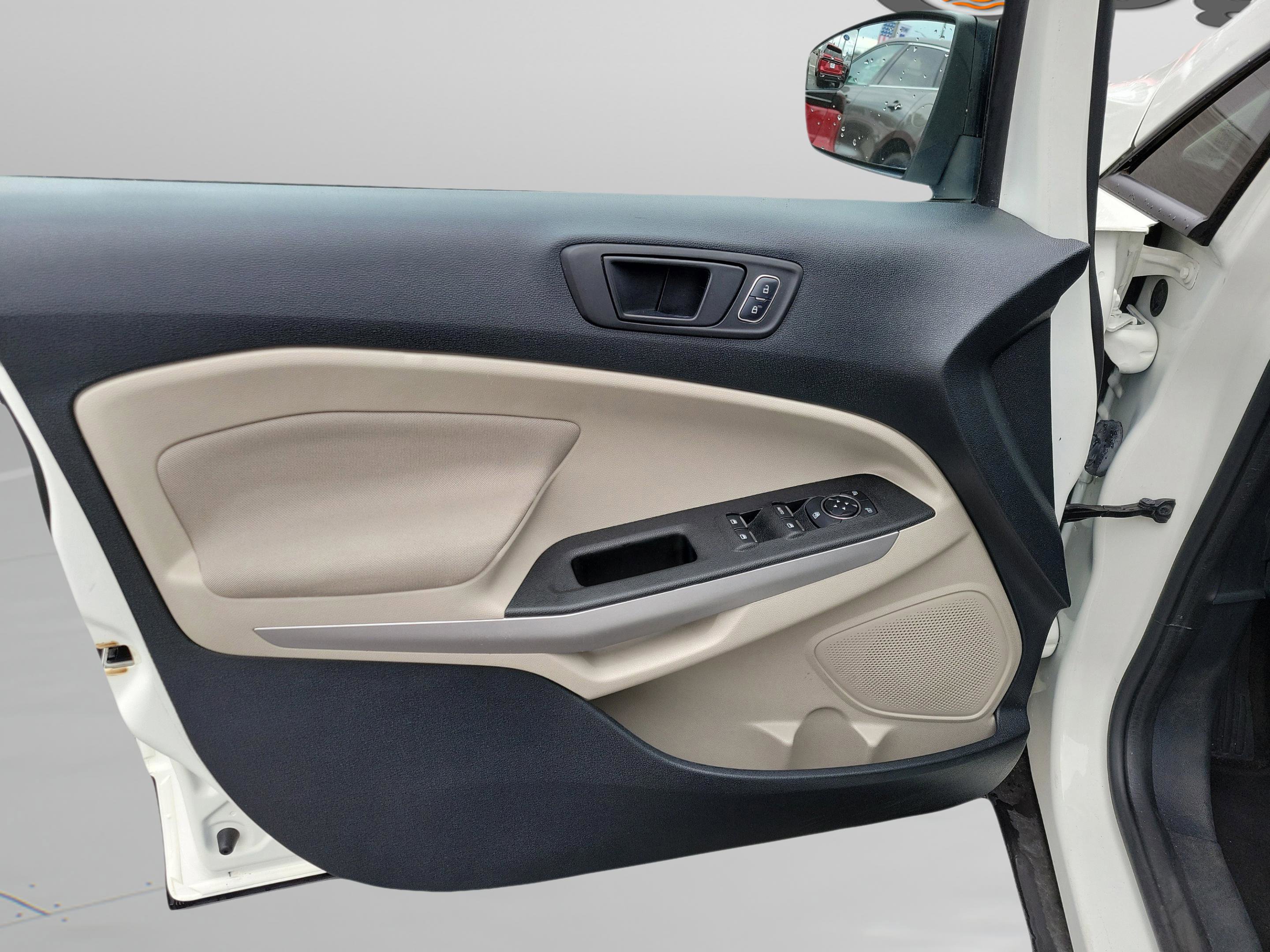 Used 2018 Ford EcoSport S image 5