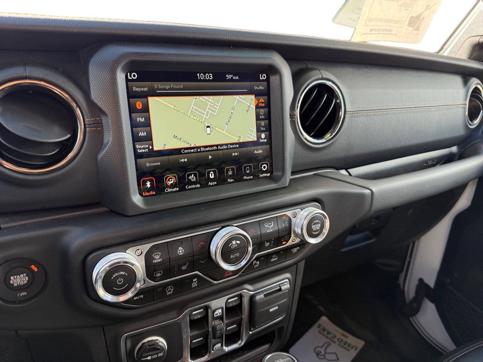 Used 2021 Jeep Gladiator Overland image 12