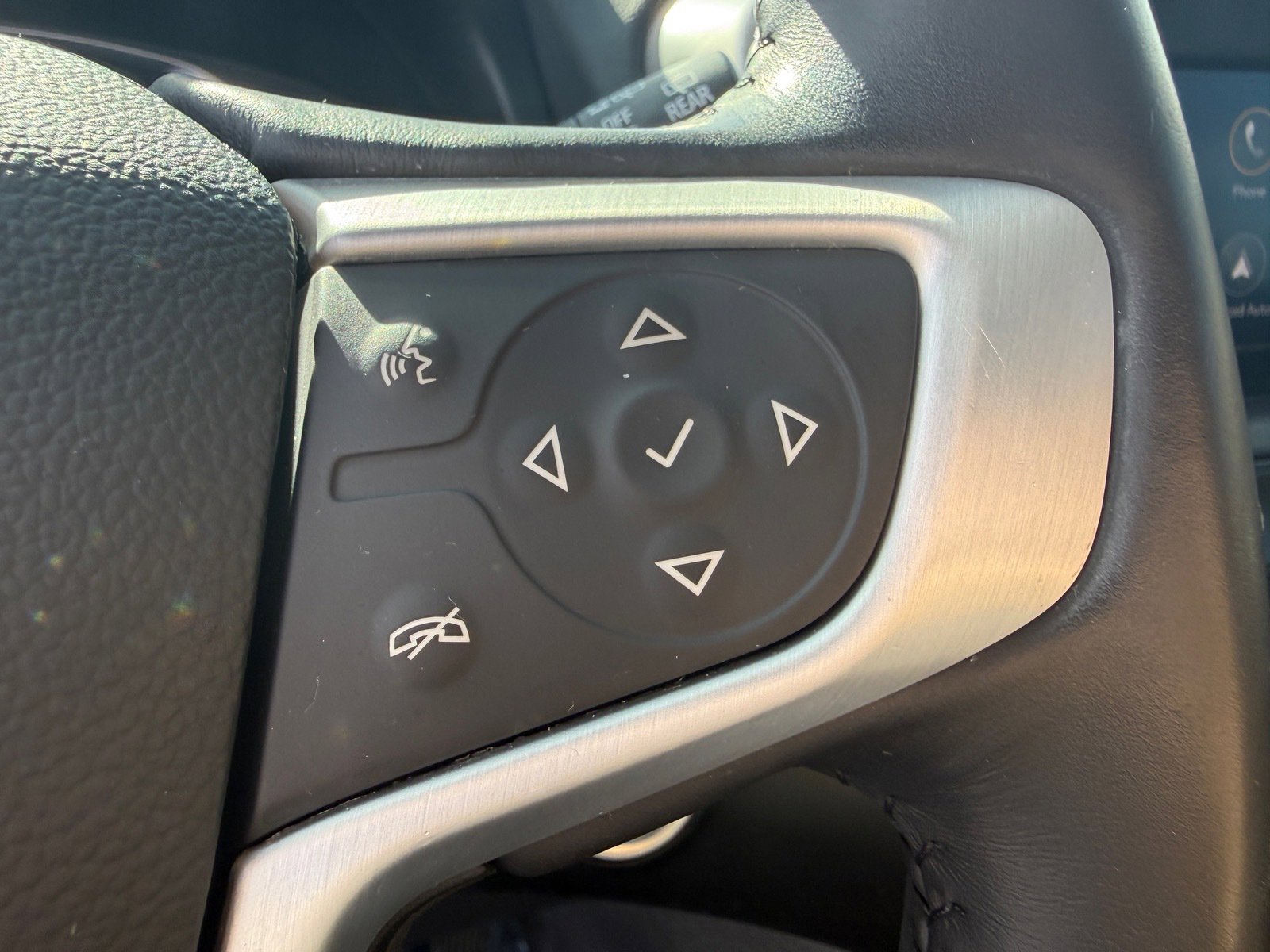 Used 2020 GMC Terrain SLE w/ Driver Convenience Package image 15