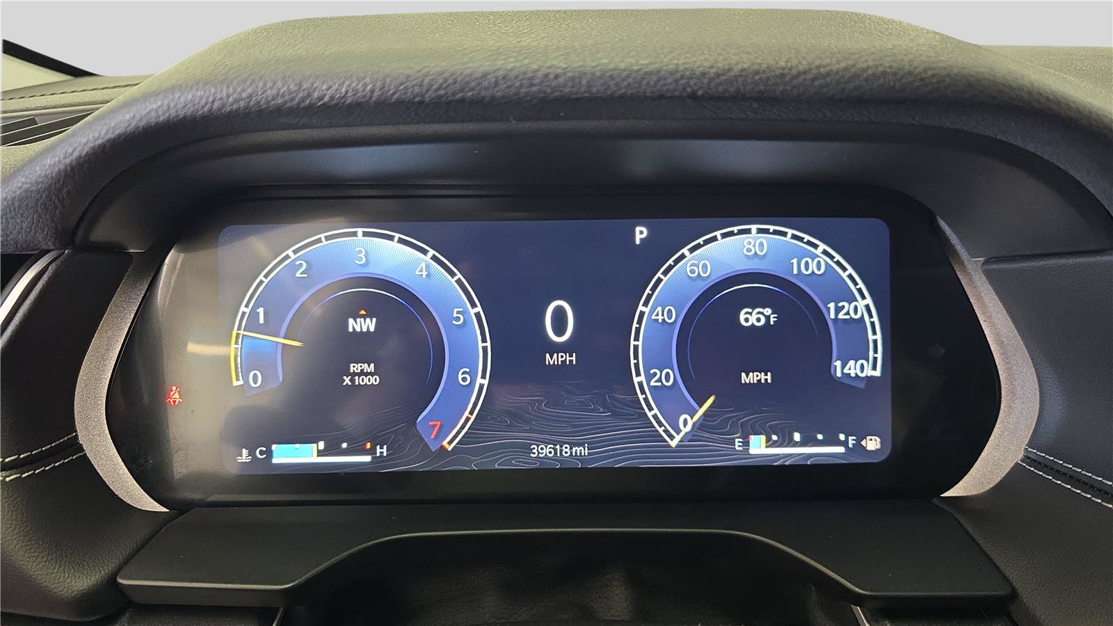 Used 2023 Jeep Grand Cherokee Laredo w/ Luxury Tech Group I AWD/4WD image 10