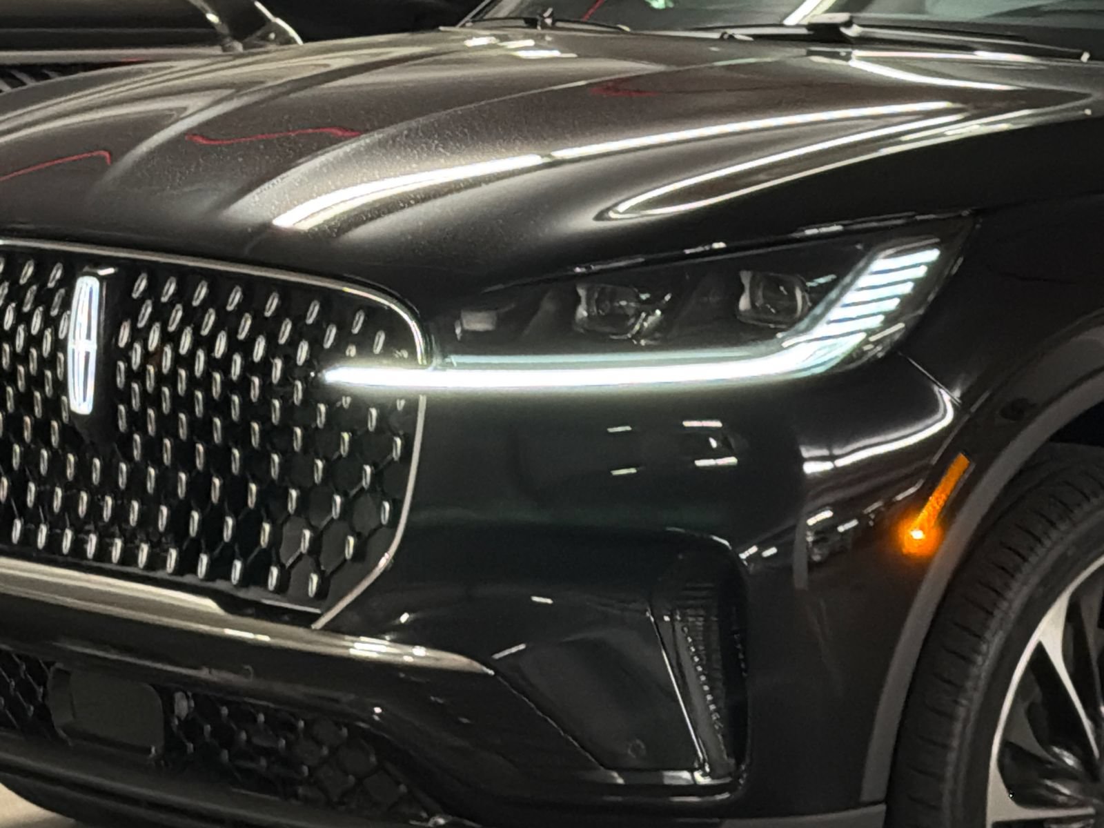 New 2026 Lincoln Aviator Reserve AWD/4WD image 2