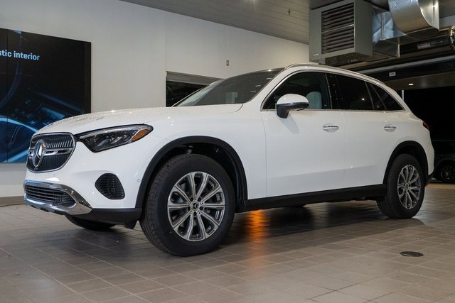 New 2026 Mercedes-Benz GLC 300 4MATIC image 3