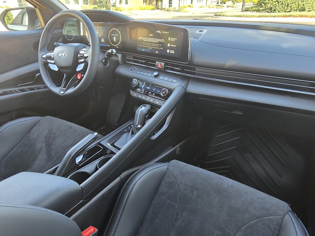 New 2026 Hyundai Elantra N FWD image 28