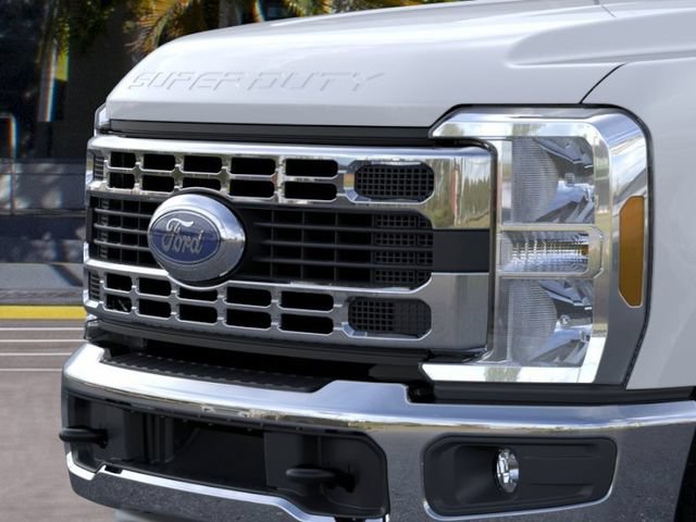 New 2025 Ford F350 XL w/ XL Chrome Package RWD image 18
