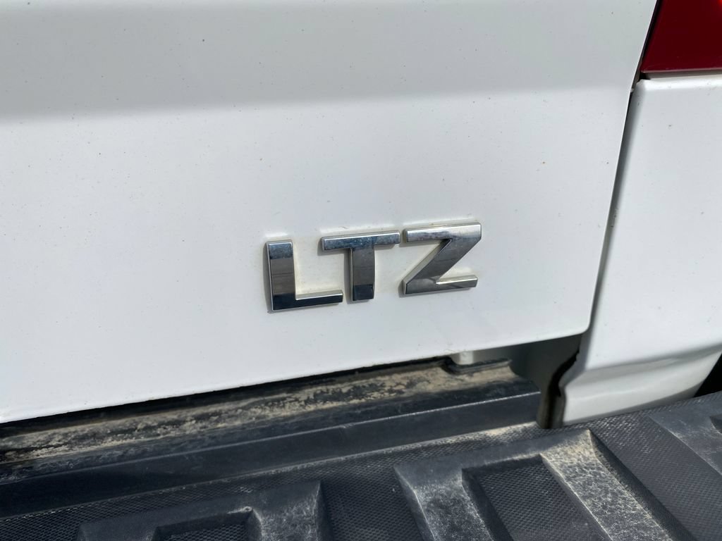 Used 2018 Chevrolet Silverado 1500 LTZ w/ Sport Package AWD/4WD image 34