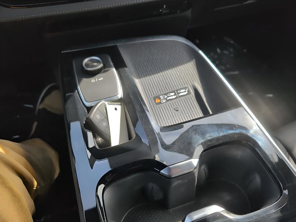 Used 2025 Buick Enclave Sport Touring image 17