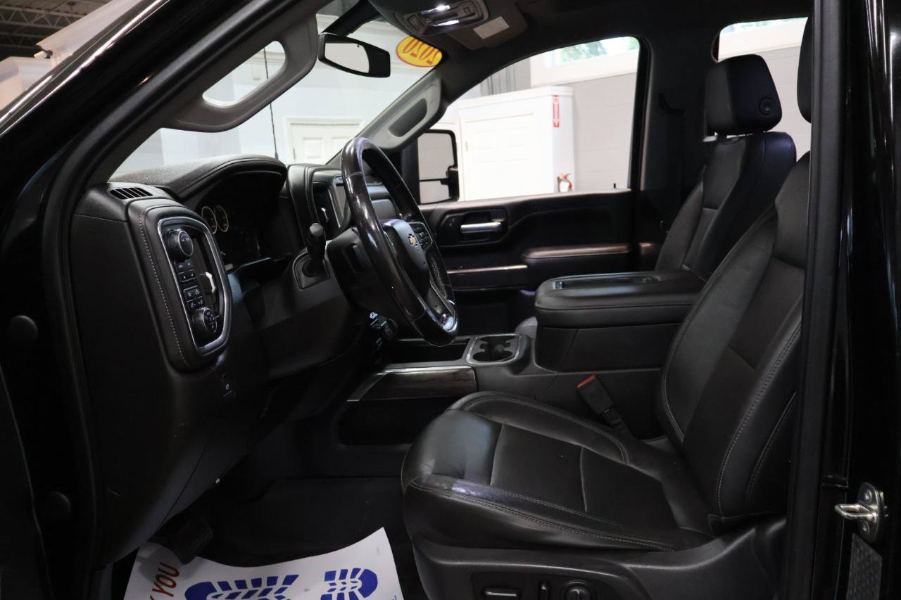 Used 2020 Chevrolet Silverado 2500 LTZ w/ LTZ Convenience Package AWD/4WD image 13
