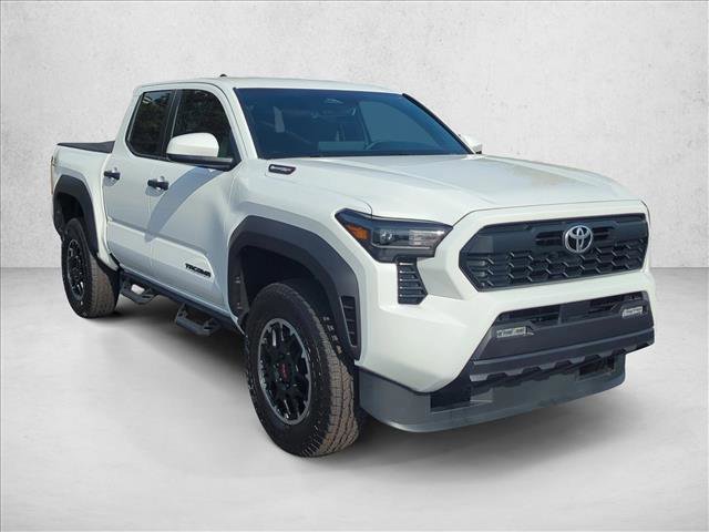 Certified 2025 Toyota Tacoma TRD Off-Road image 3