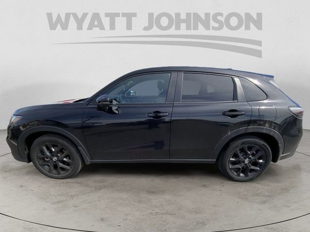 Used 2025 Honda HR-V Sport image 4