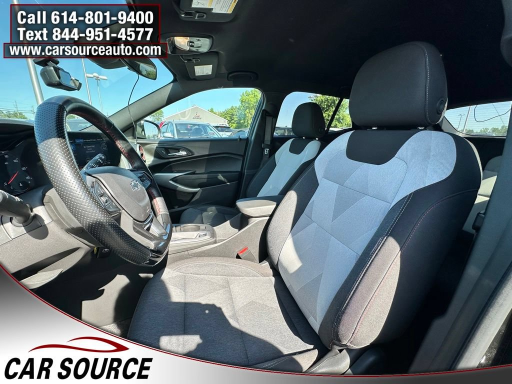 Used 2024 Chevrolet Trax RS w/ Driver Confidence Package FWD image 12