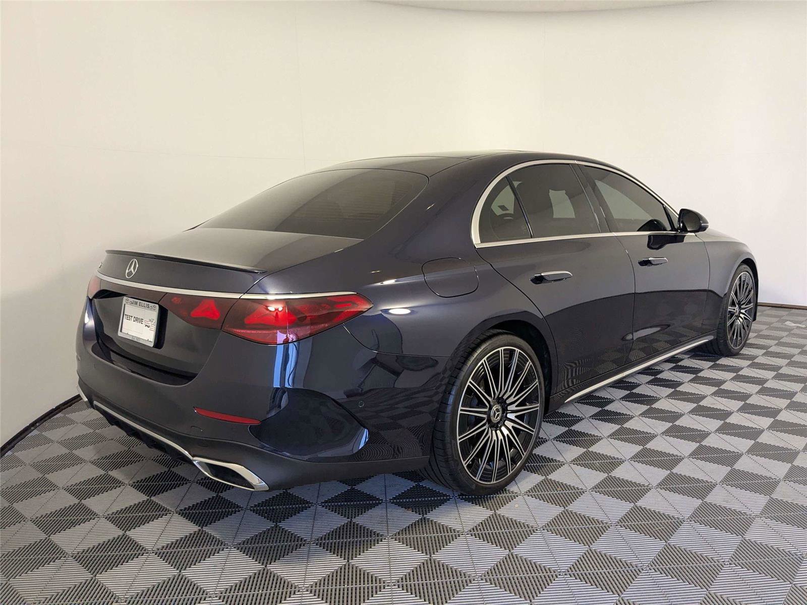 Used 2026 Mercedes-Benz E 350 Sedan image 6