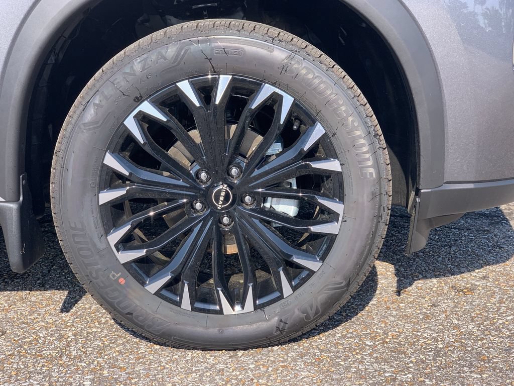 New 2026 Nissan Rogue Dark Armor FWD image 7