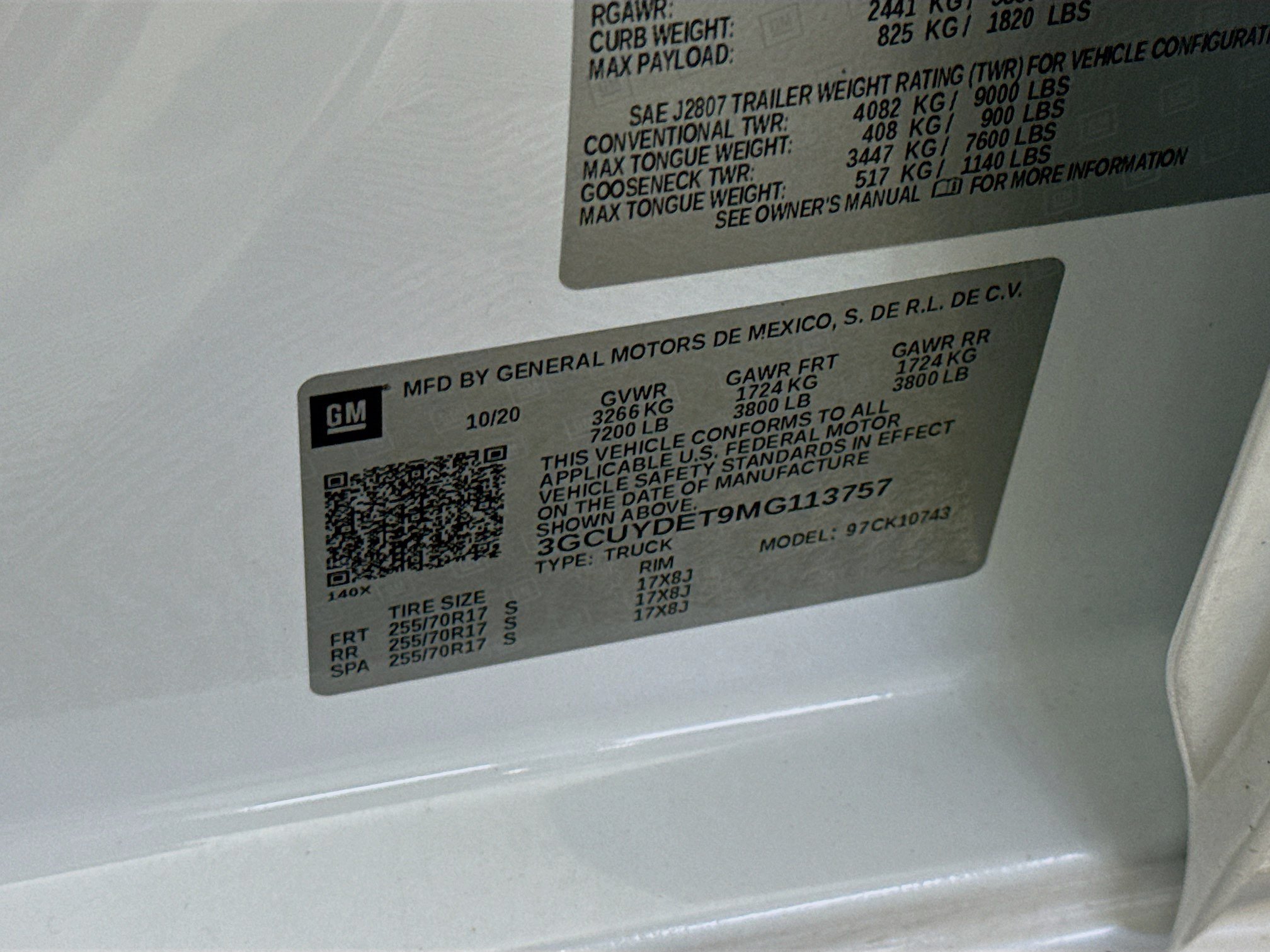 Used 2021 Chevrolet Silverado 1500 LT AWD/4WD image 40
