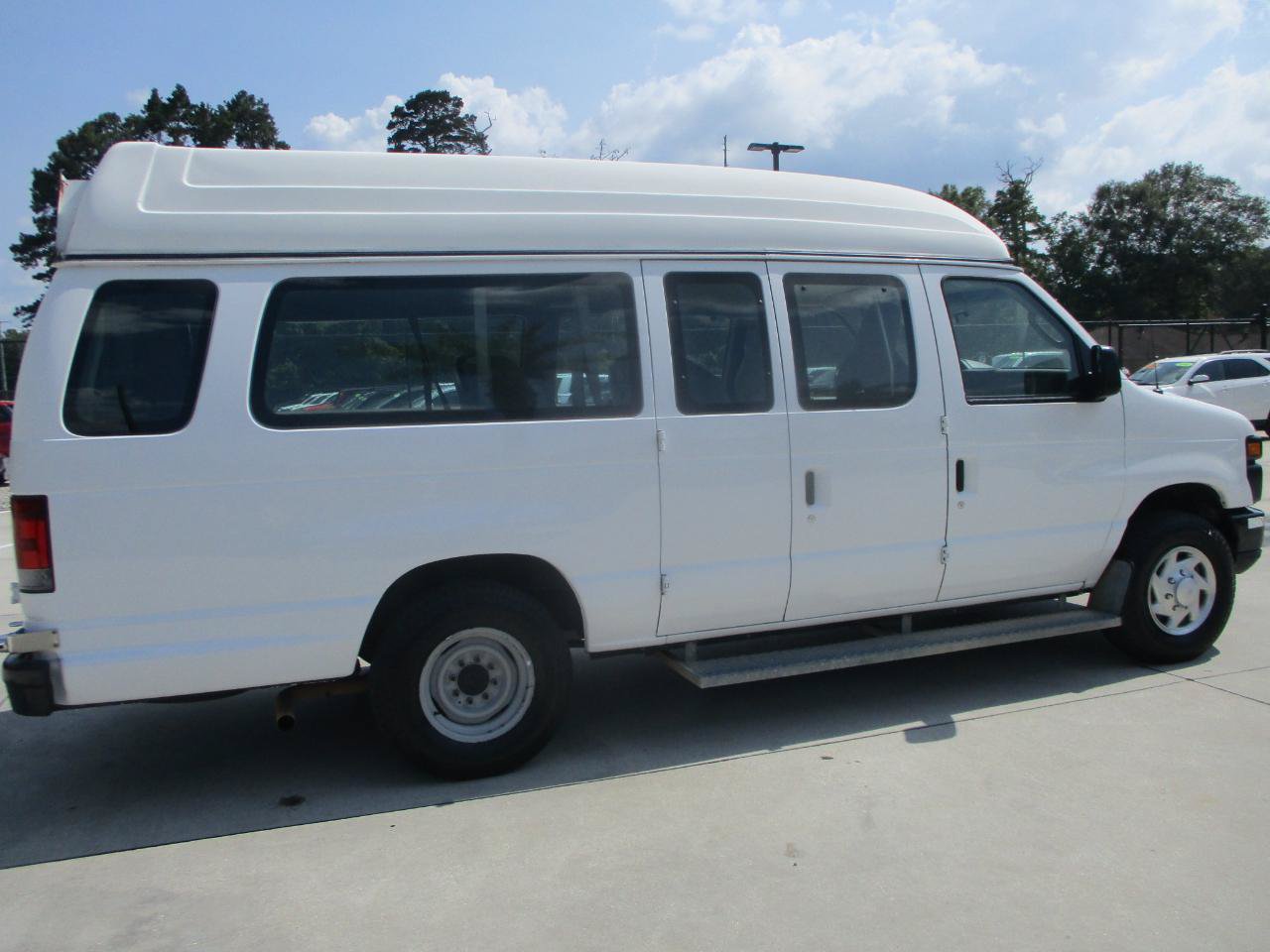 Used 2013 Ford E-250 and Econoline 250 Extended w/ PWR Group RWD image 18
