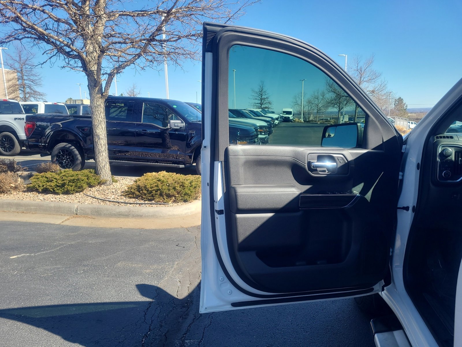 Used 2020 Chevrolet Silverado 1500 LT w/ Convenience Package image 13