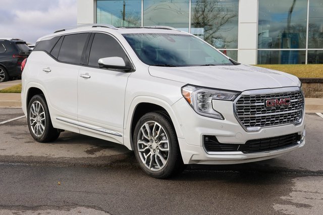 Used 2023 GMC Terrain Denali w/ Denali Premium Package image 1