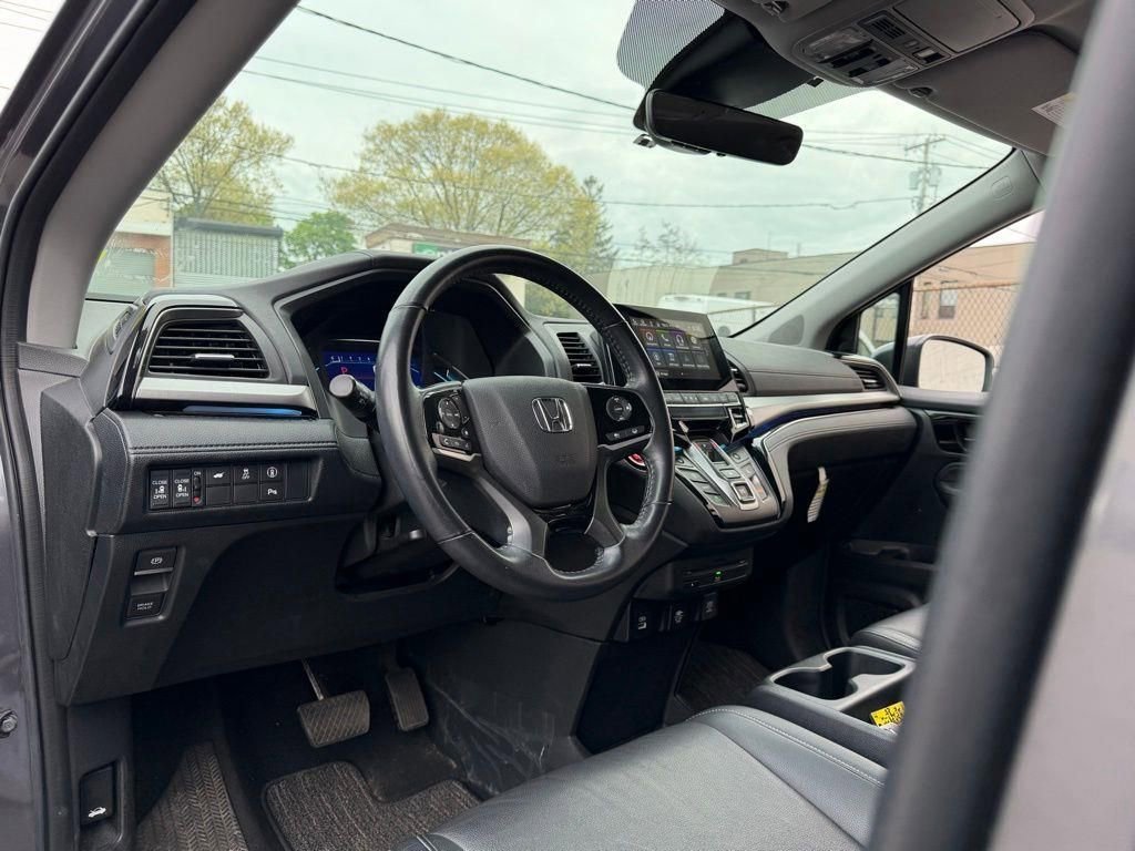 Used 2023 Honda Odyssey Touring image 21