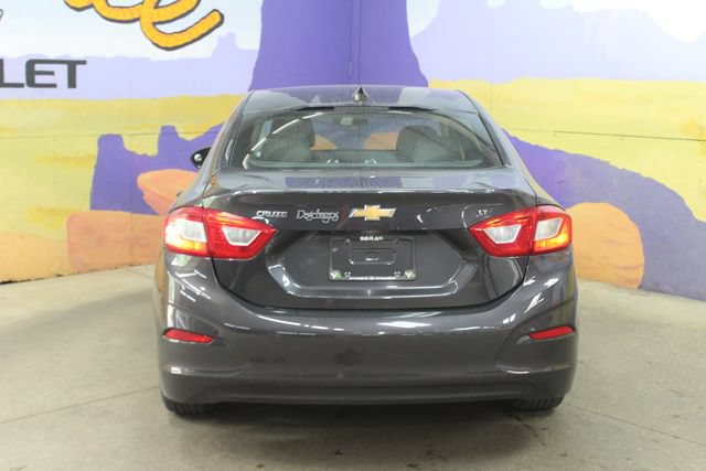 Used 2016 Chevrolet Cruze LT w/ LT Convenience Package FWD image 7