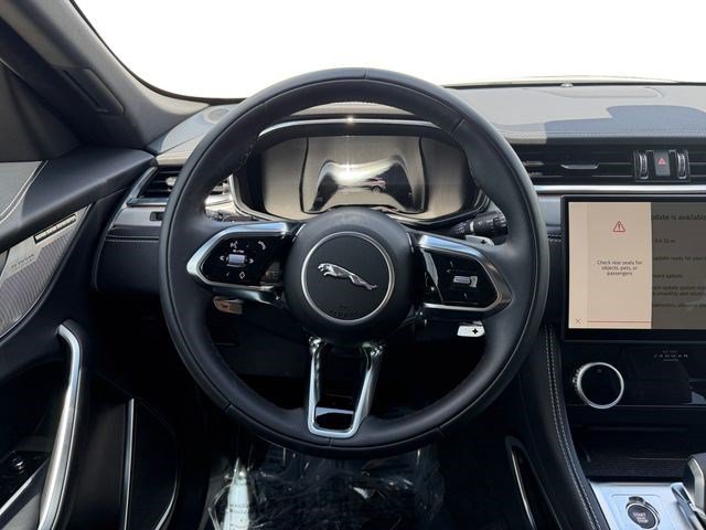 Used 2026 Jaguar F-PACE R-Dynamic S AWD/4WD image 13