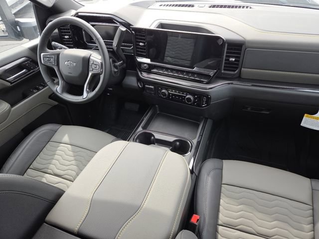 New 2025 Chevrolet Silverado 2500 ZR2 w/ Technology Package image 32