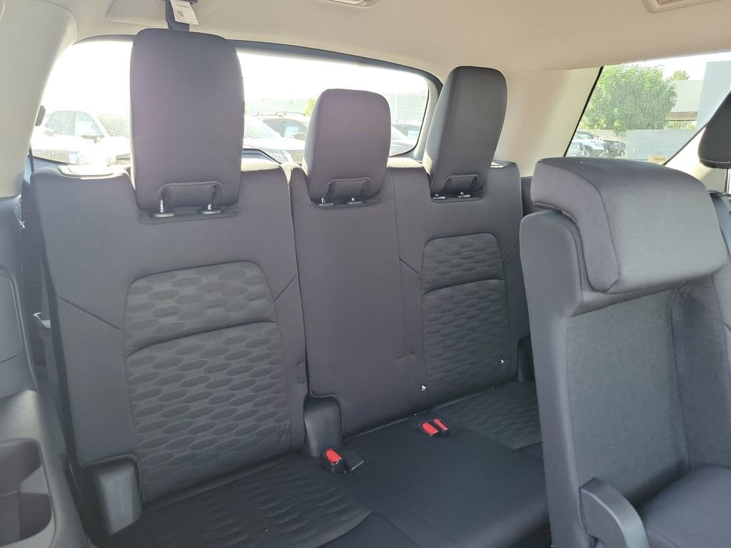 New 2025 Nissan Pathfinder SL AWD/4WD image 15