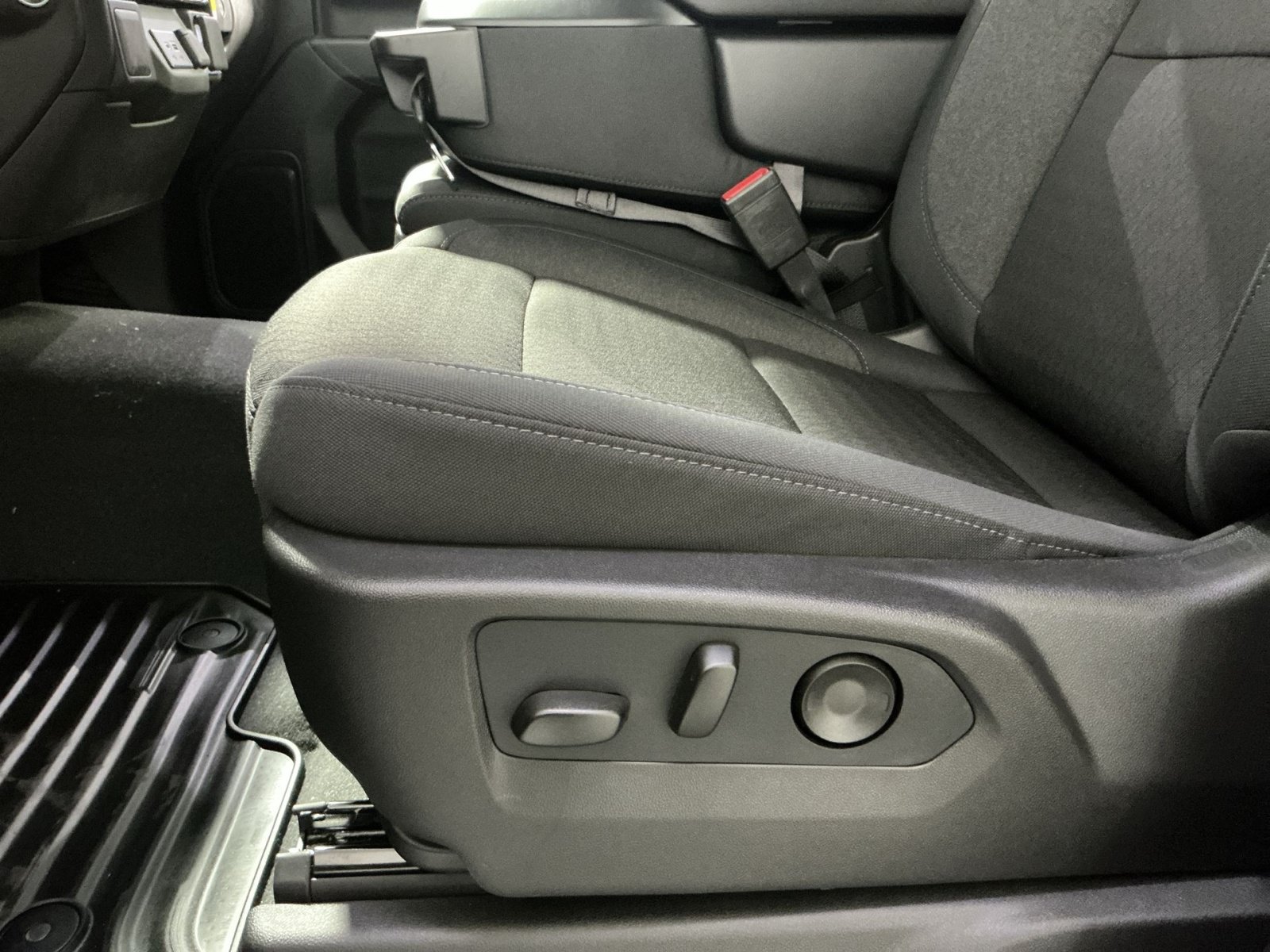New 2026 Chevrolet Silverado 1500 Custom Trail Boss AWD/4WD image 15