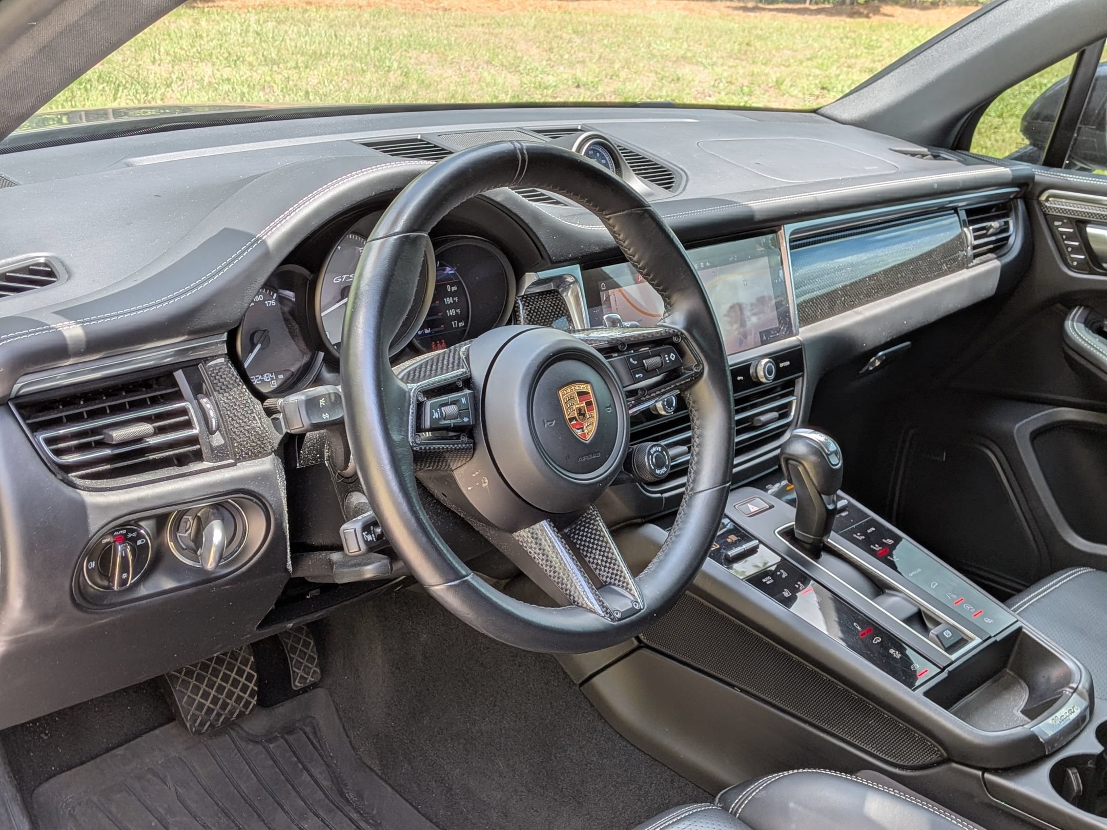 Certified 2024 Porsche Macan GTS AWD/4WD image 4