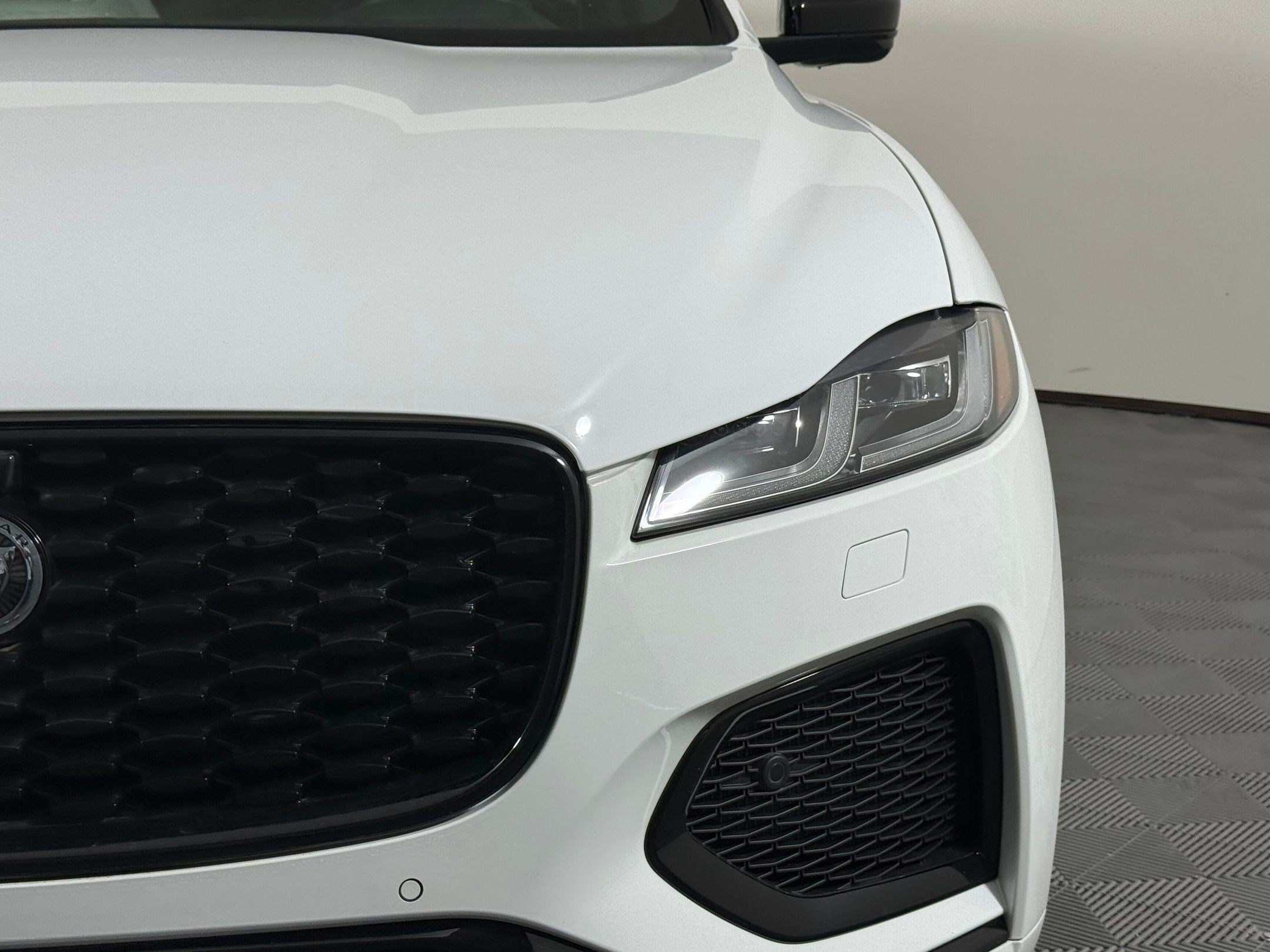 New 2026 Jaguar F-PACE R-Dynamic S AWD/4WD image 11