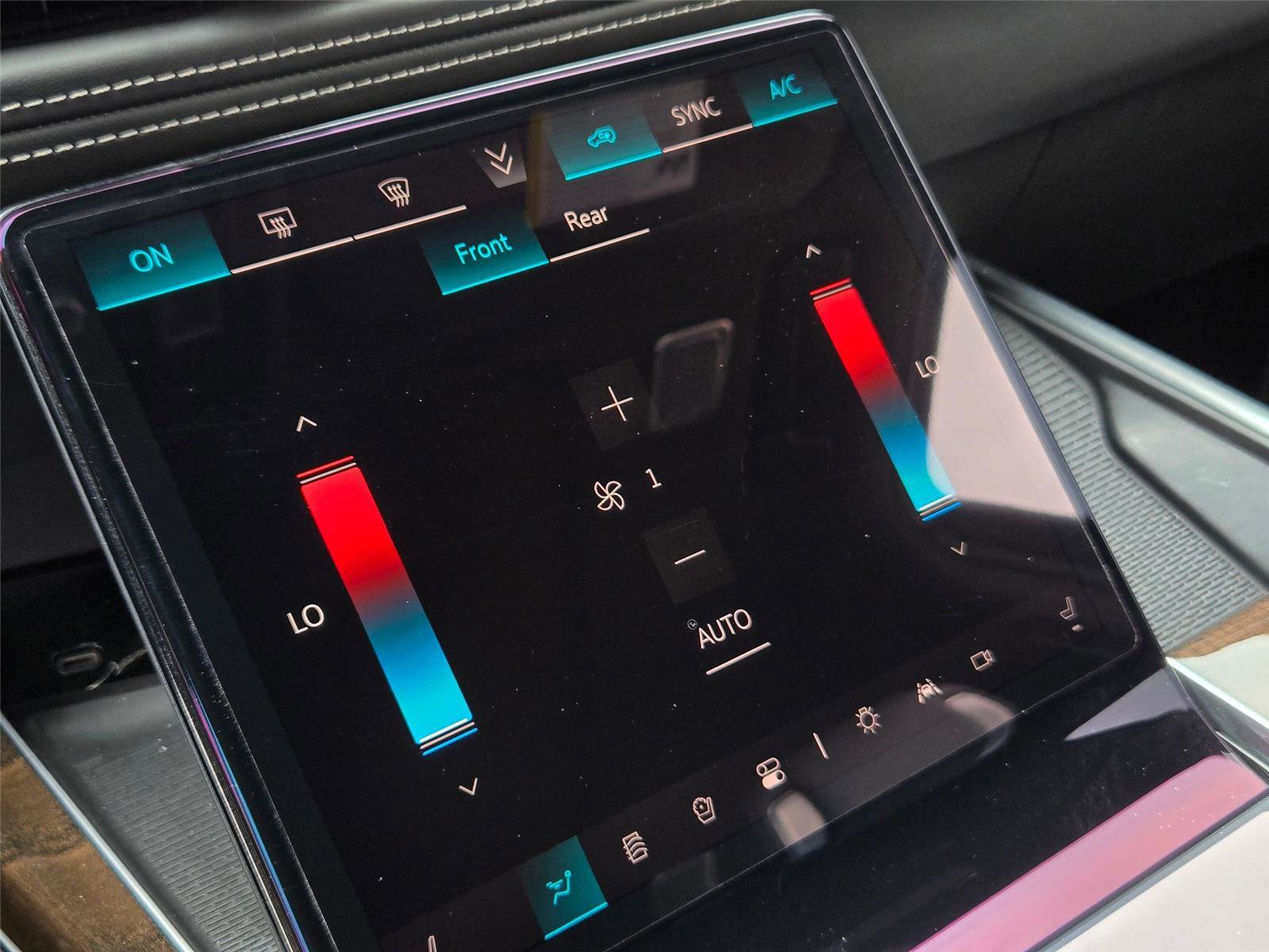 Certified 2025 Cadillac Escalade Sport Platinum AWD/4WD image 21