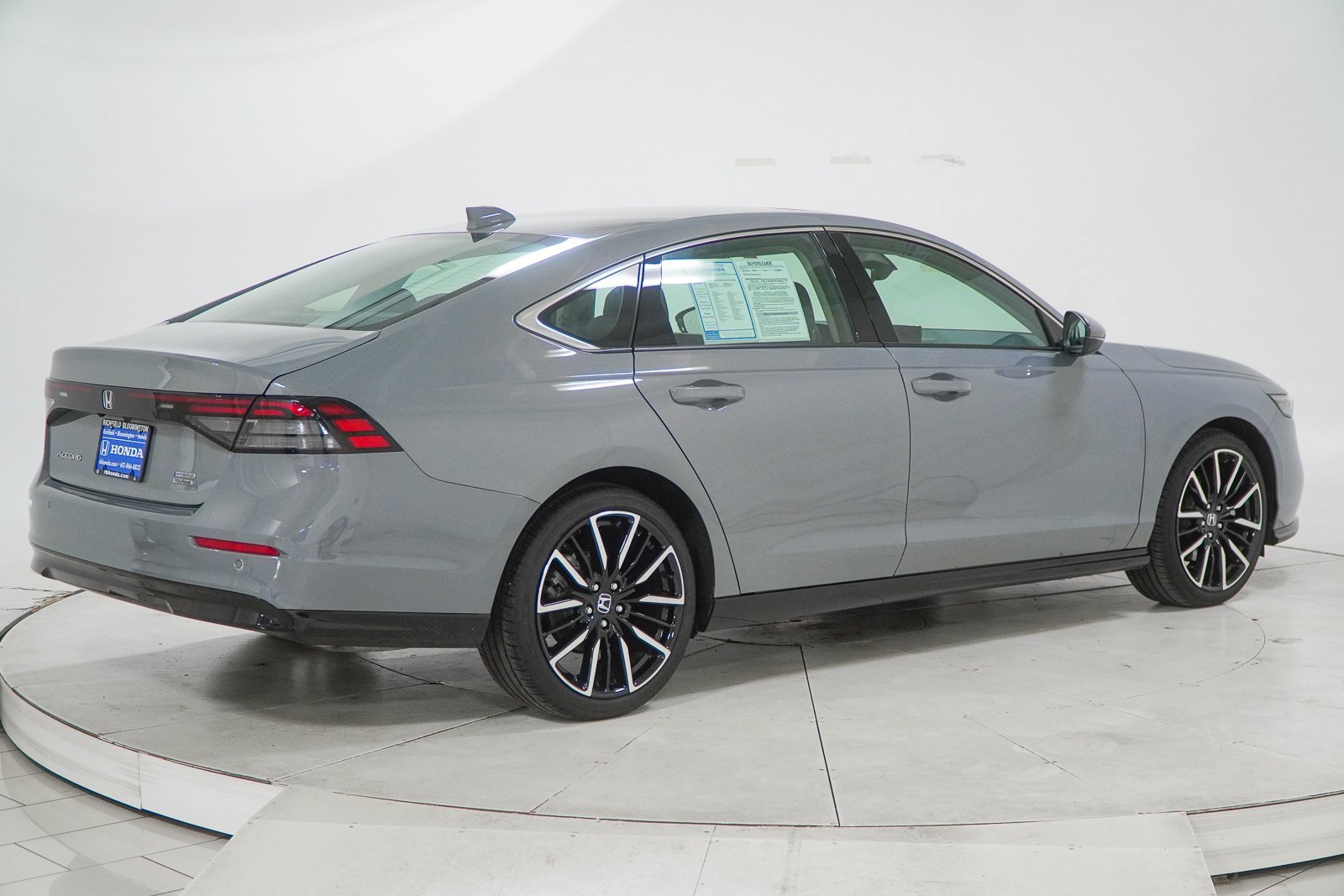 Used 2024 Honda Accord Touring image 10