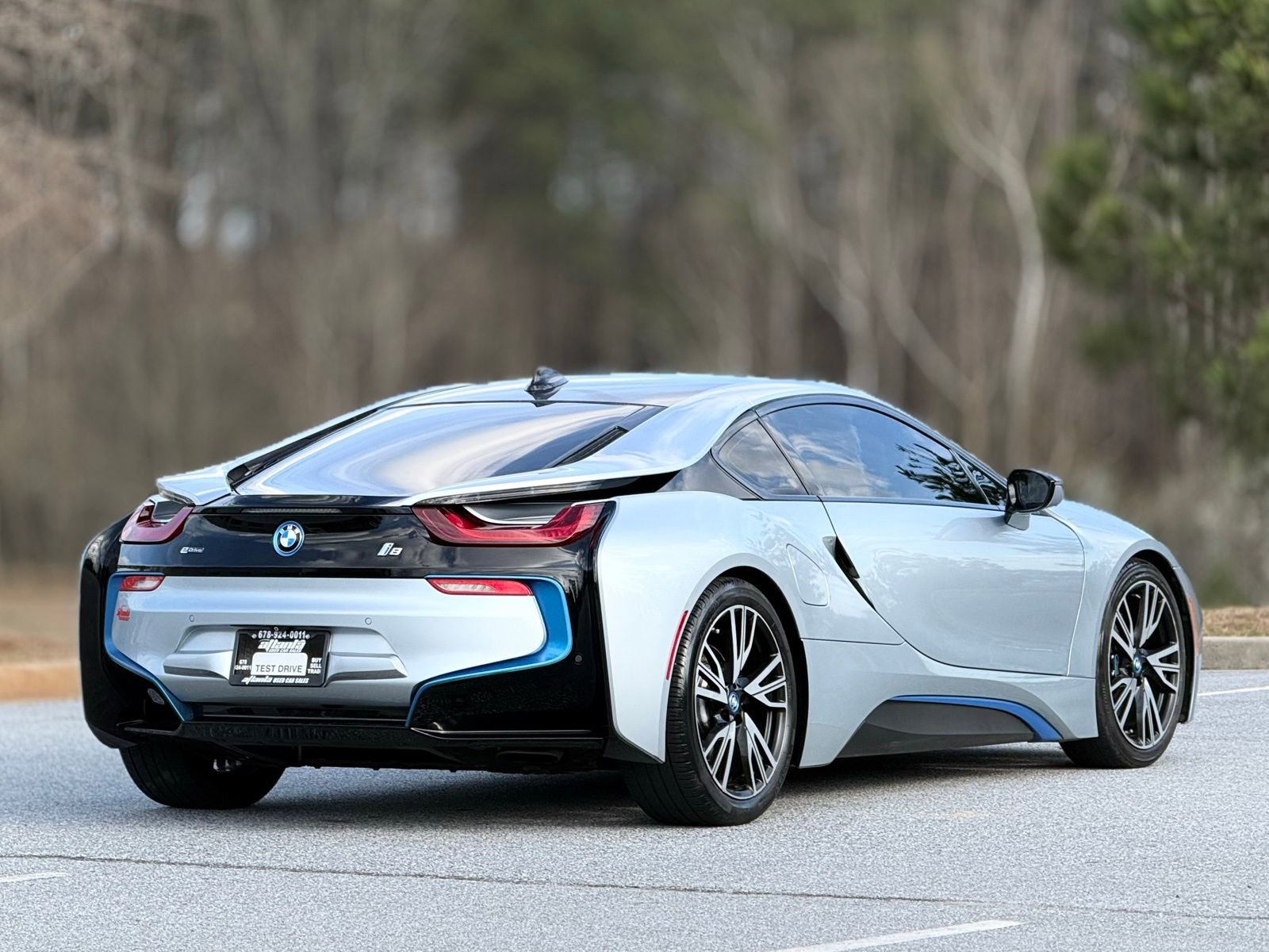 Used 2015 BMW i8 image 10