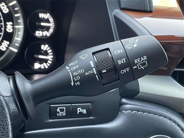 Used 2019 Lexus LX 570 4WD w/ Luxury Package image 22