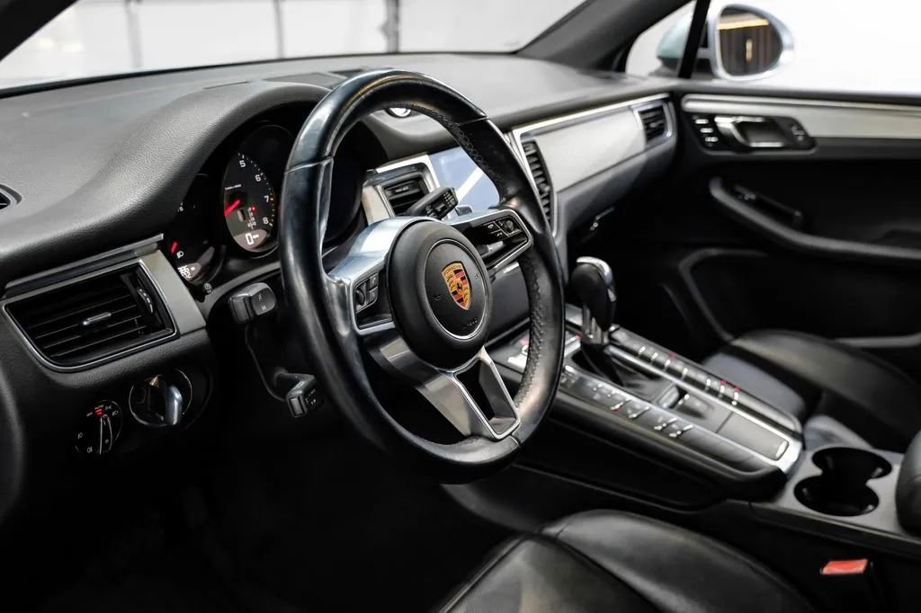 Used 2017 Porsche Macan S AWD/4WD image 22