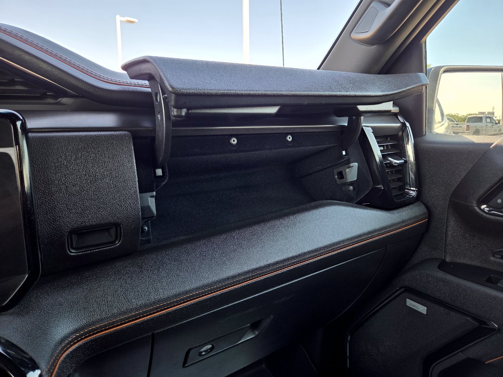Used 2025 GMC Sierra 1500 AT4 AWD/4WD image 36