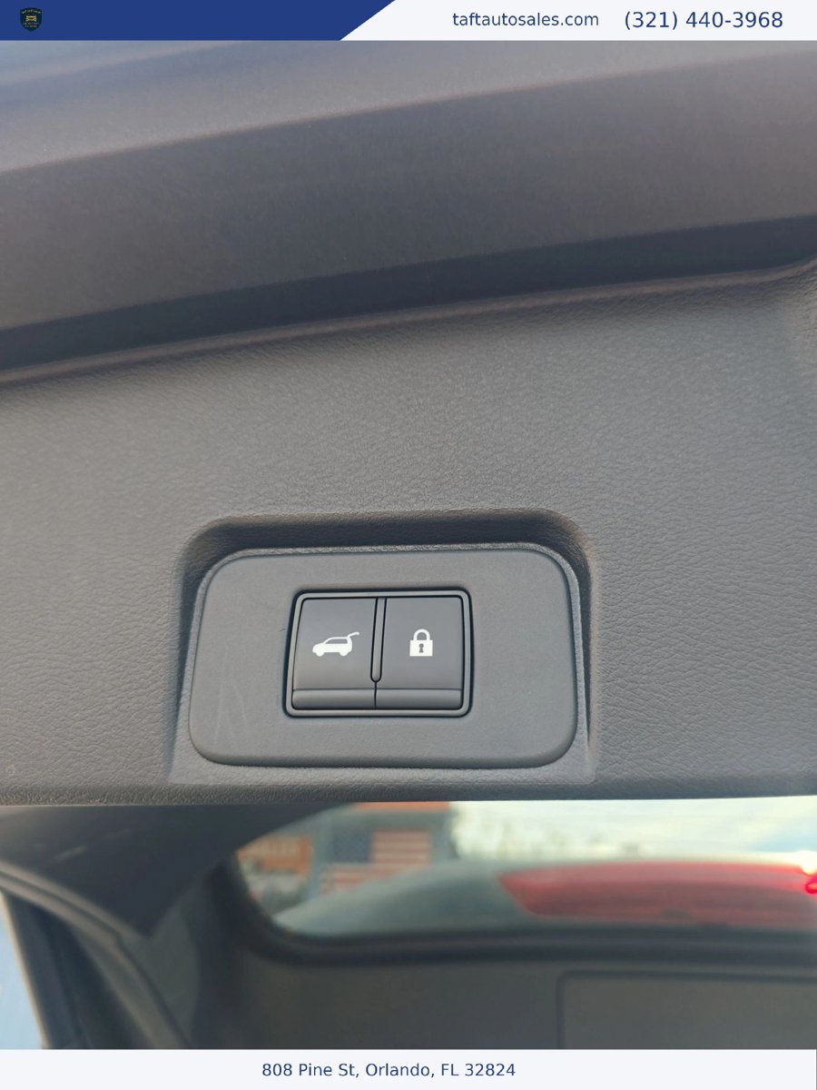 Used 2026 Nissan Rogue SV FWD image 17
