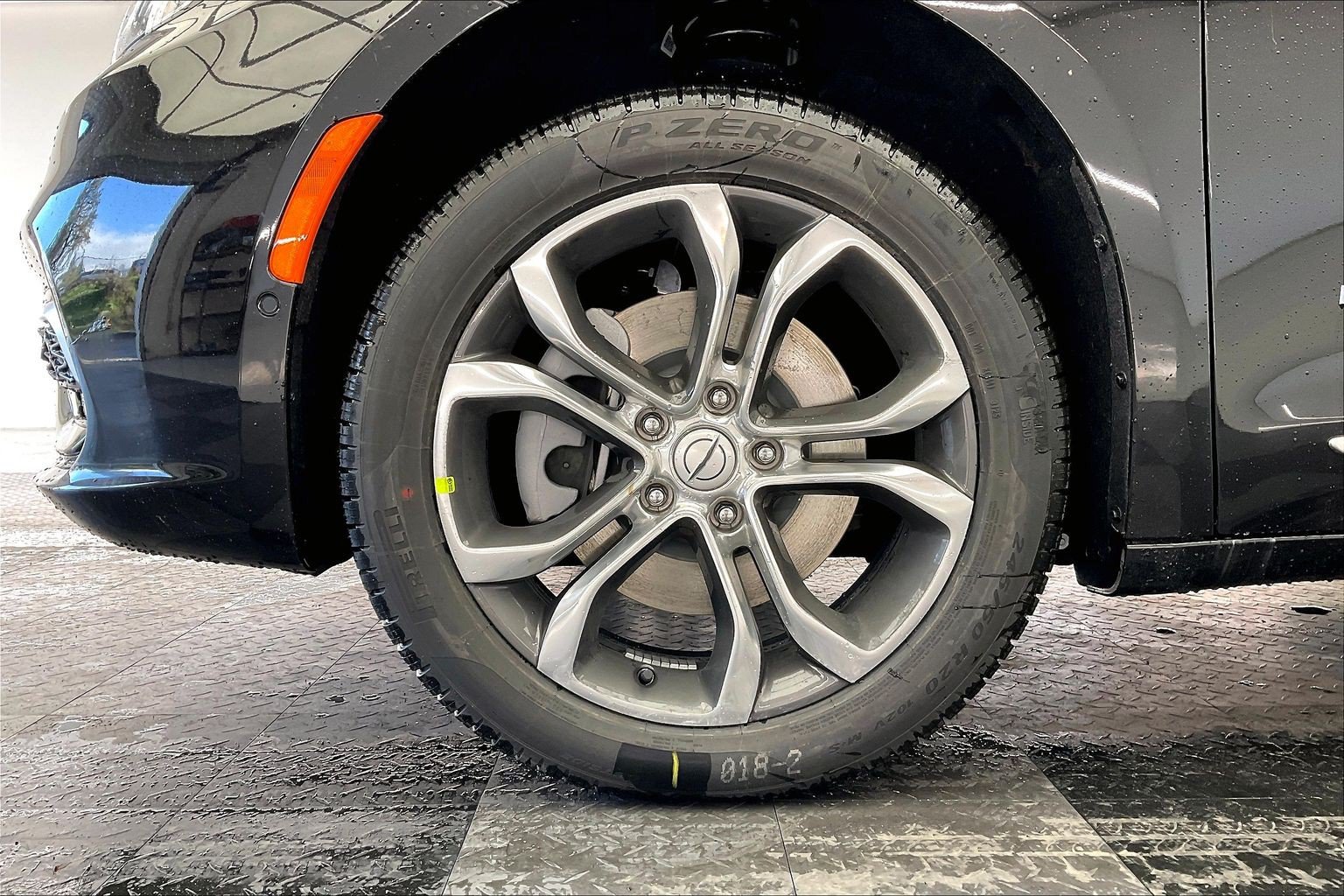 New 2026 Chrysler Pacifica Pinnacle AWD/4WD image 14