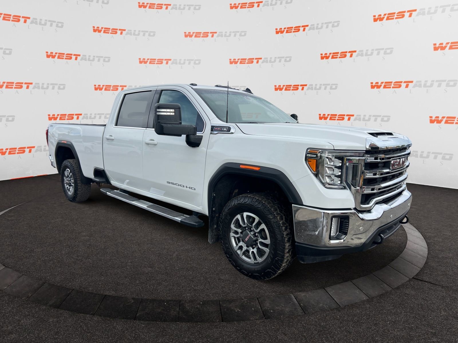 Used 2023 GMC Sierra 3500 SLE w/ SLE Convenience Package AWD/4WD image 7
