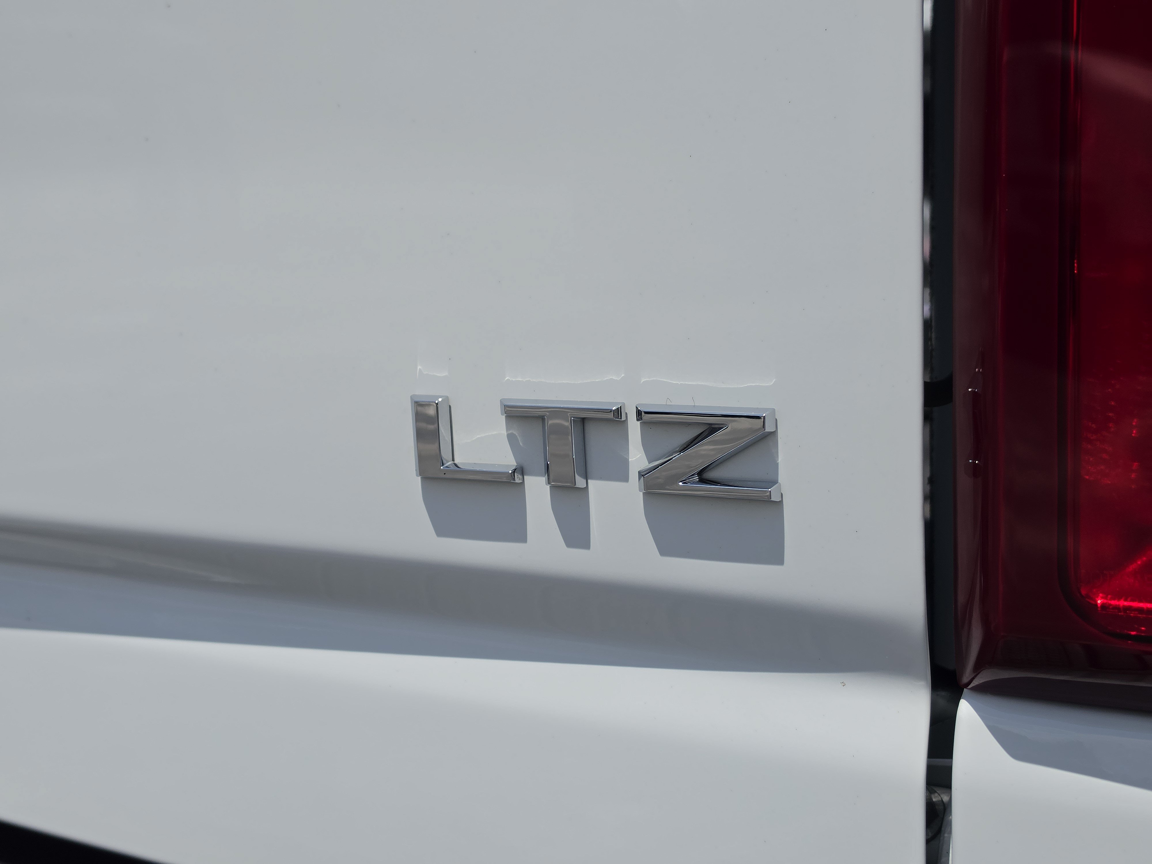 Used 2026 Chevrolet Silverado 3500 LTZ w/ LTZ Plus Package AWD/4WD image 16