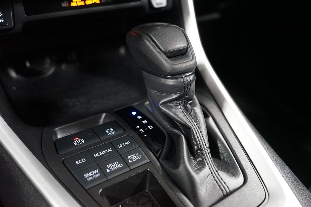 Certified 2024 Toyota RAV4 XLE image 21