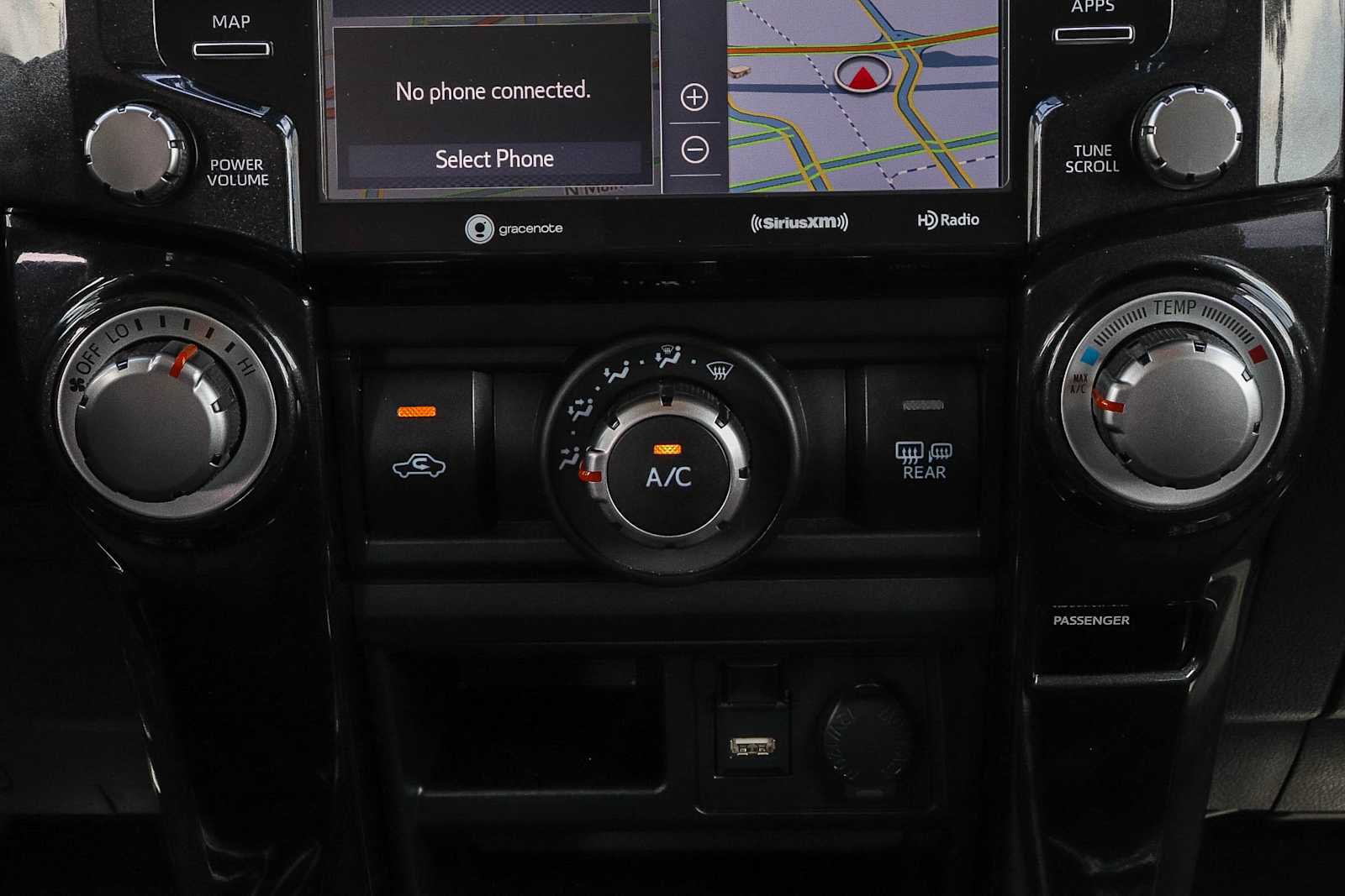 Used 2020 Toyota 4Runner Venture w/ Moonroof Package AWD/4WD image 20