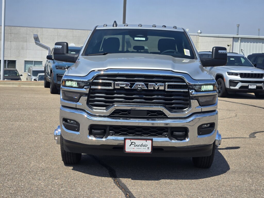 New 2026 RAM 3500 Big Horn AWD/4WD image 6
