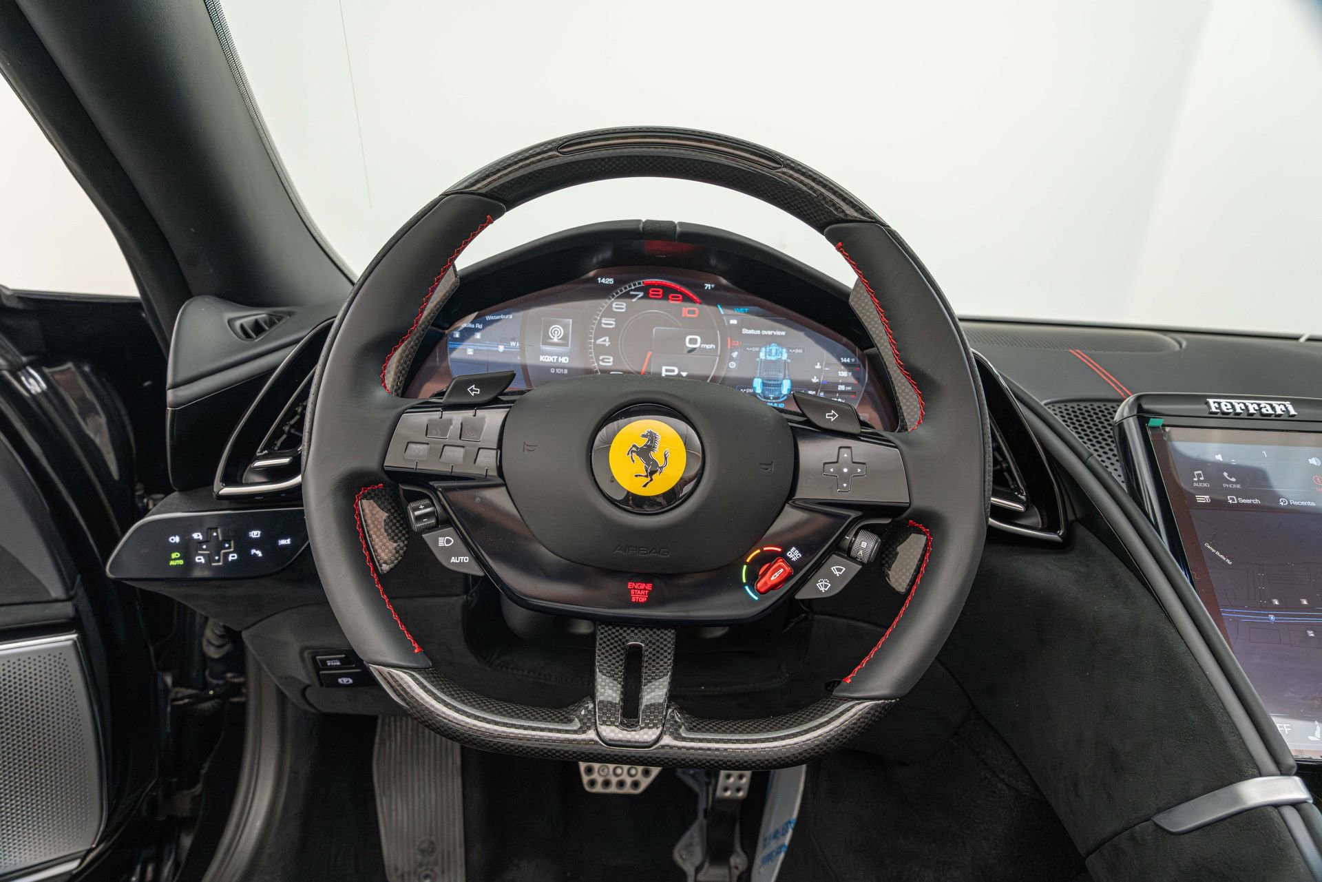 Certified 2025 Ferrari Roma Spider RWD image 39