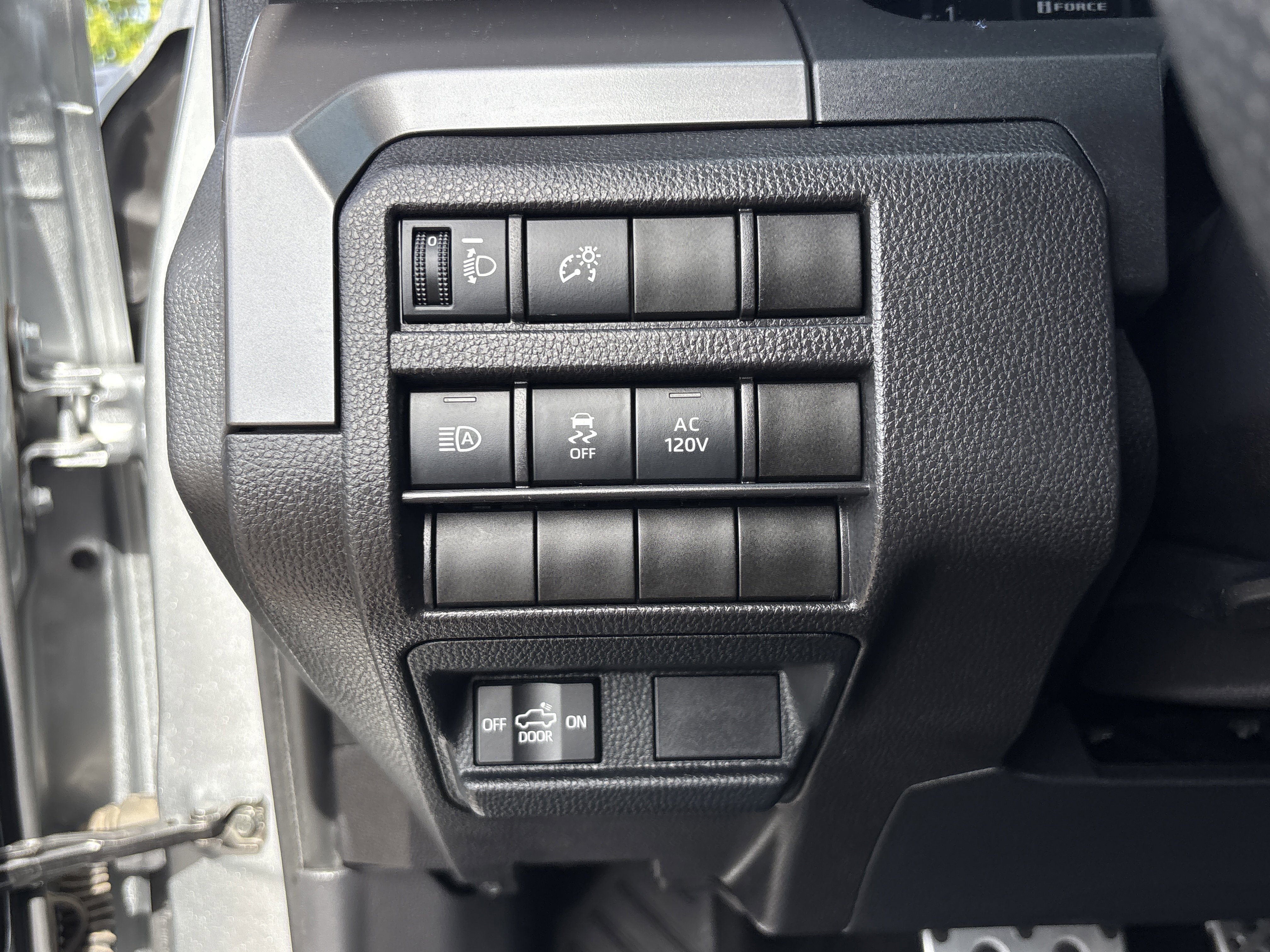 Used 2024 Toyota Tacoma TRD Sport w/ TRD Sport Upgrade Package RWD image 30