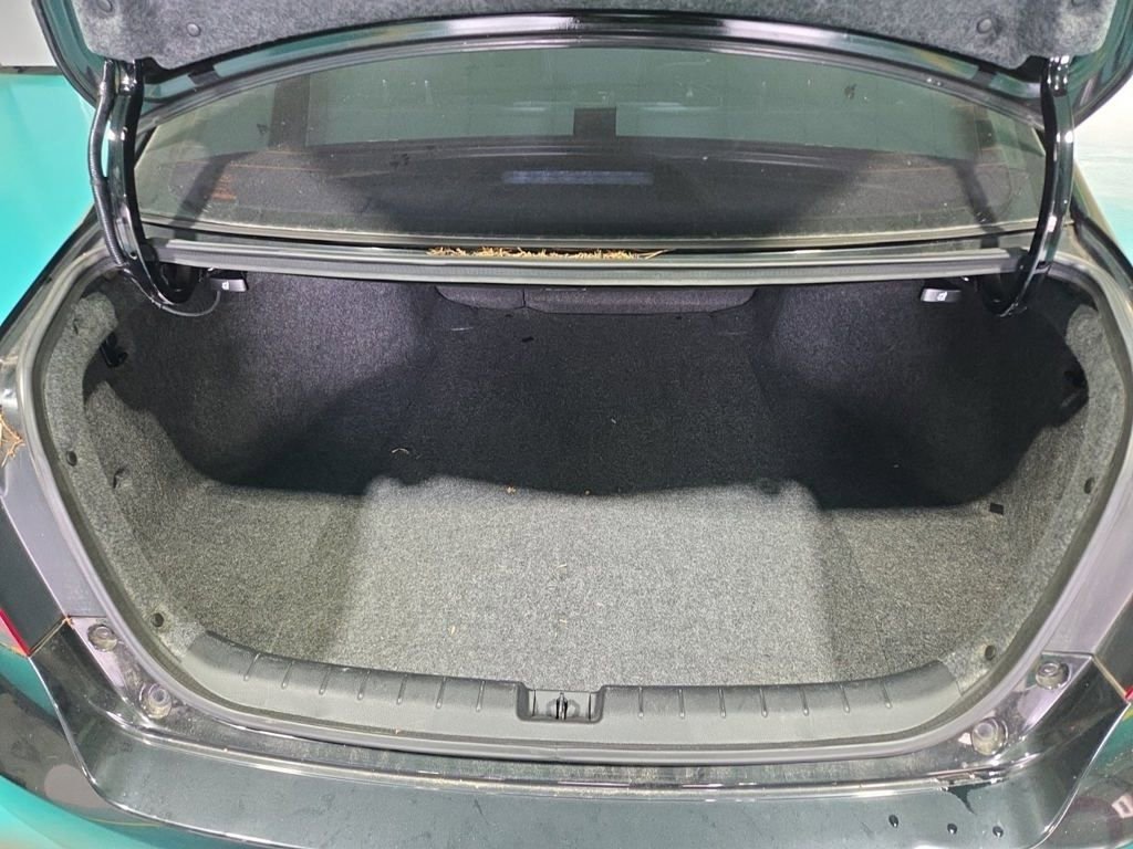 Used 2017 Honda Accord Sport image 6