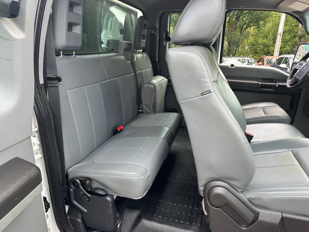 Used 2016 Ford F250 XL w/ Power Equipment Group AWD/4WD image 9